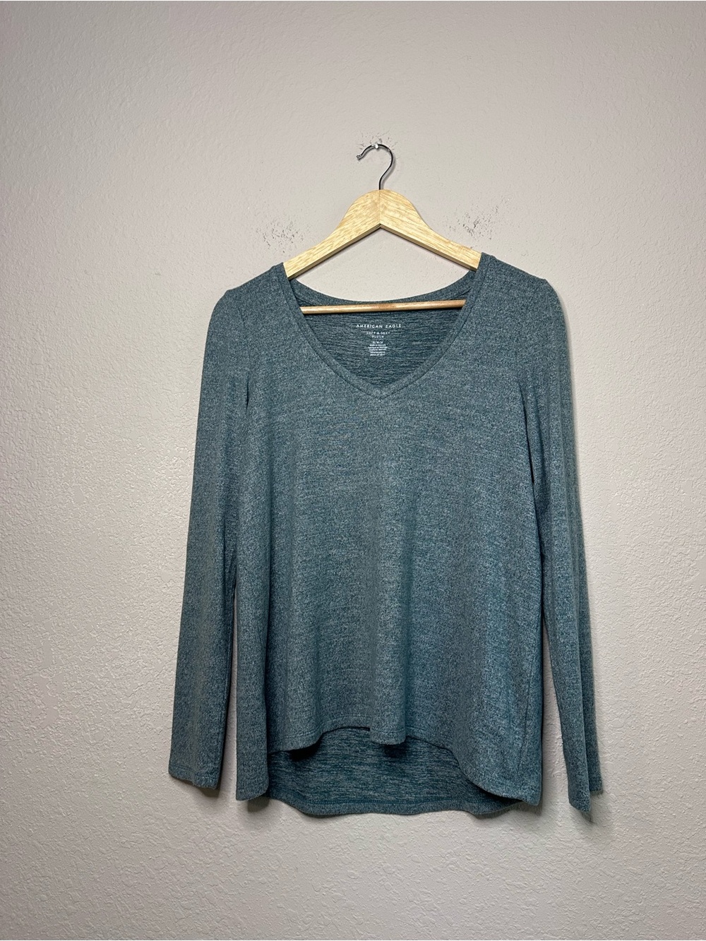 American Eagle Hunter Green Soft & Sexy Plush Long Sleeve Tee Size Medium